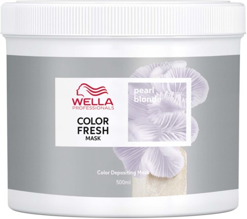 Eine Dose Wella Color Fresh Maske mit einem Bild eines lila Pilzes auf dem Etikett, 500ml.