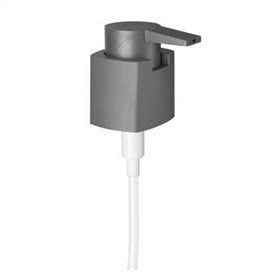 Een grijze zeepdispenser met zwarte tuit en lange witte slang voor vloeibare zeep.