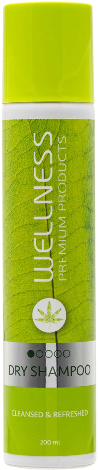 Een groen-witte busje met droogshampoo label "Wellness Premium Products" met een bladlogo.