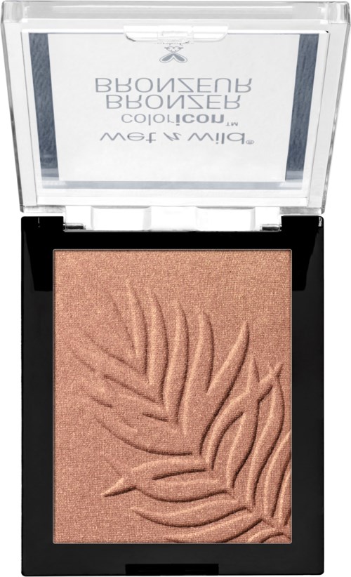Ein kompaktes Puder-Make-up mit einem Blattmuster auf der Oberfläche und einem transparenten Deckel mit Markentext.