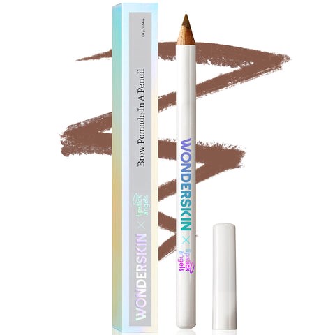 Een make-upproduct in de vorm van een potlood, met een bruine punt en een witte body, met het label "WONDERSKIN". Het lijkt een wenkbrauwpotlood.