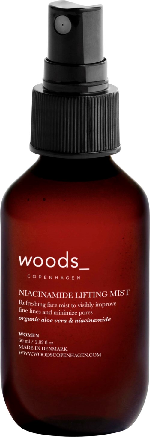 Ein dunkelrohe Flasche mit Spray, Marke Woods Copenhagen Niacinamide Lifting Mist für Frauen. Es spendet Feuchtigkeit und verbessert Hautlinien.