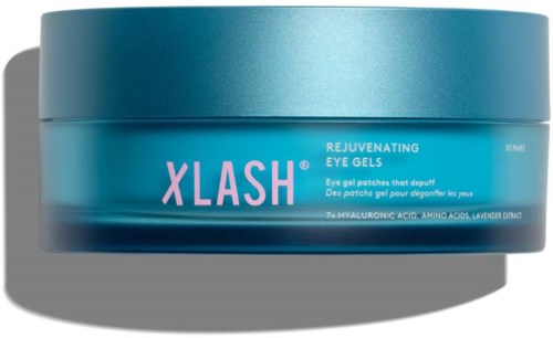 Blauwe pot met Xlash ooggel, roze en witte tekst, bevordert verjongende oogverzorging met hyaluronzuur en aminozuren.