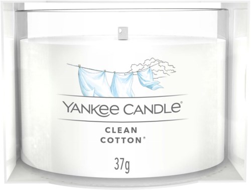 Yankee Candle Clean Cotton-logga med kläder hängande på en lina.