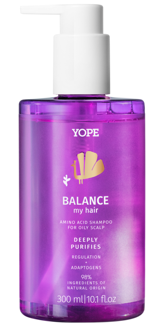 Violetti shampoopullo pumppauksella, merkilt YOPE Balance rasvoittuvaan päänahkaan, 300 ml.