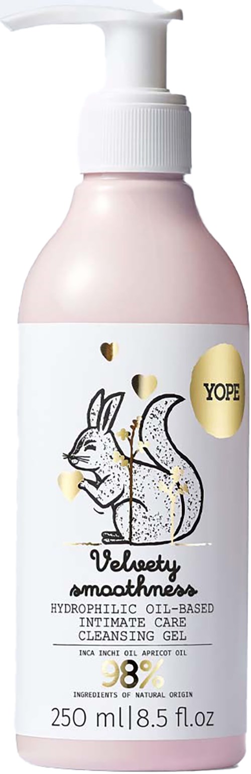 Eine rosa Flasche mit Pumpkopf enthält Velvety Smoothness Reinigungsgele mit Eichhörnchen und Goldherz Design.