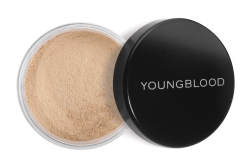 Beige jauhe säiliössä, jossa on musta kansi ja teksti "YOUNGBLOOD."