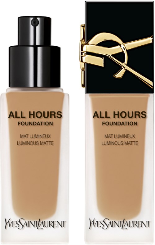Zwei Flaschen Yves Saint Laurent All Hours Foundation, eine mit schwarzem Deckel und die andere mit goldener Verzierung.