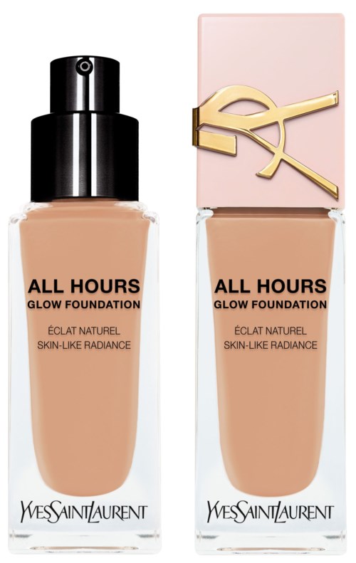 Zwei Flaschen Yves Saint Laurent All Hours Glow Foundation mit schwarzen und rosa Deckeln. Sie enthalten beige Flüssigkeit.