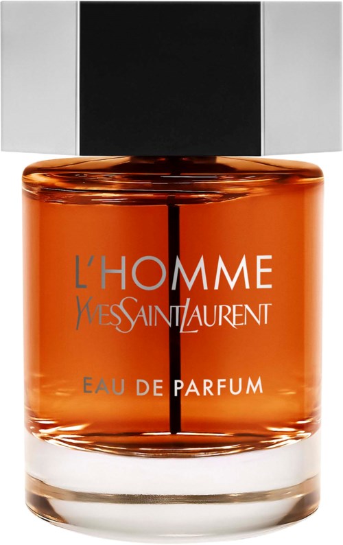 Een fles YSL L'Homme Eau de Parfum met oranje vloeistof, zilveren en zwarte dop, en witte en grijze tekst.