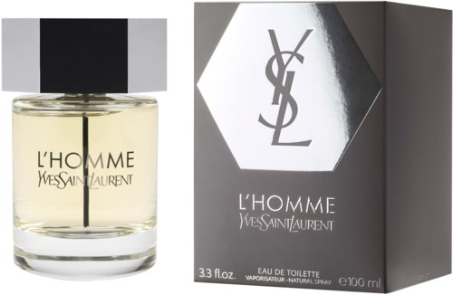 Een parfumfles en doos voor Yves Saint Laurent L'Homme geurtje. Fles is doorzichtig met een zwarte deksel, doos heeft logo en zilver ontwerp.