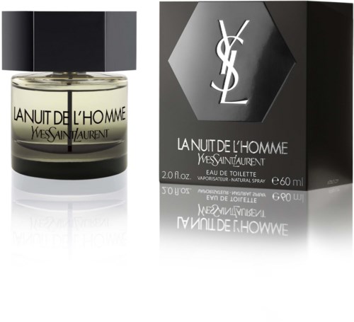 Een parfumfles en doos met label 'La Nuit De L'Homme' van Yves Saint Laurent.