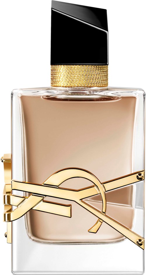 Een parfumfles met zwarte en gouden dop en een heldere rechthoekige glazen kast. Goudontwerp draait om de fles.