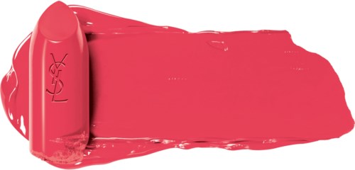 Ein pinker Lippenstift mit seiner Farbe auf weißem Hintergrund.