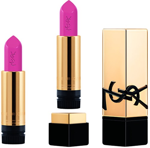 Twee roze lippenstiften met gouden en zwarte huls, en een gouden en zwarte doos met zwarte lint.