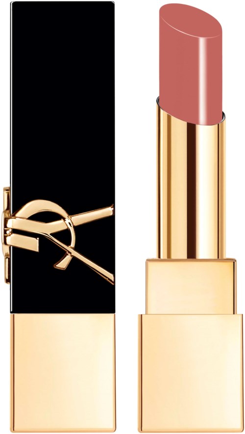 Ett läppstift med guldtub, svart lock och rosa-beige färg. Locken är avlägsnad, visar läppstiftet.