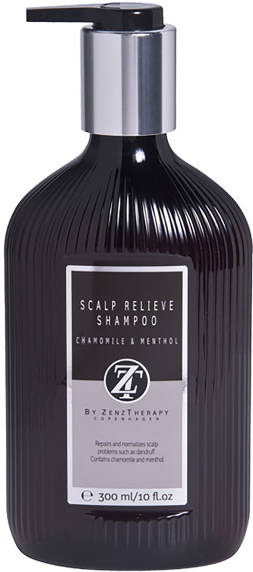 Eine schwarze gerippte Flasche mit silberner Pumpe, beschriftet 'Scalp Relief Shampoo' mit Kamille und Menthol, 300 ml.
